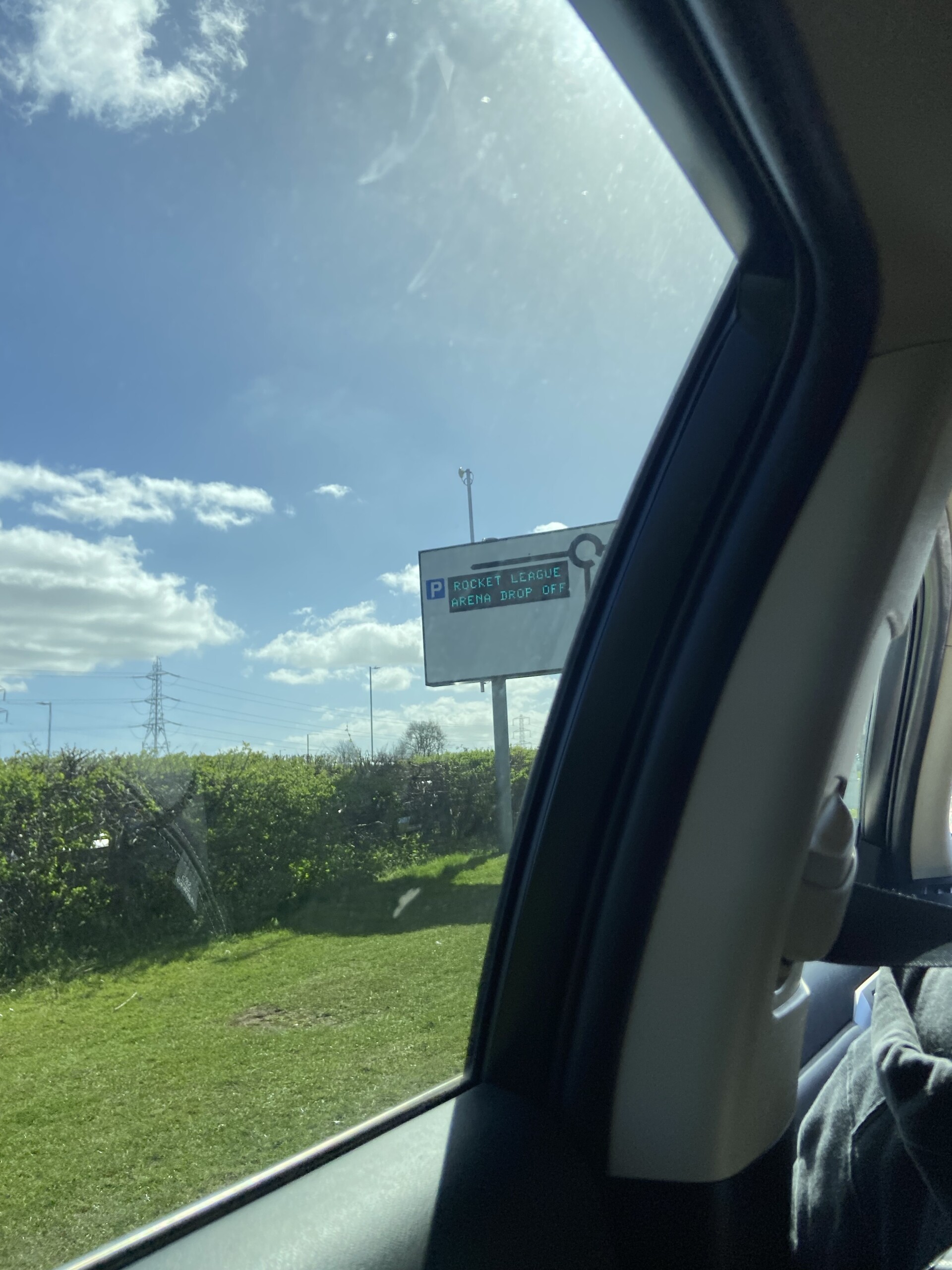 Uber bout to musty on the way to rlcs 💀