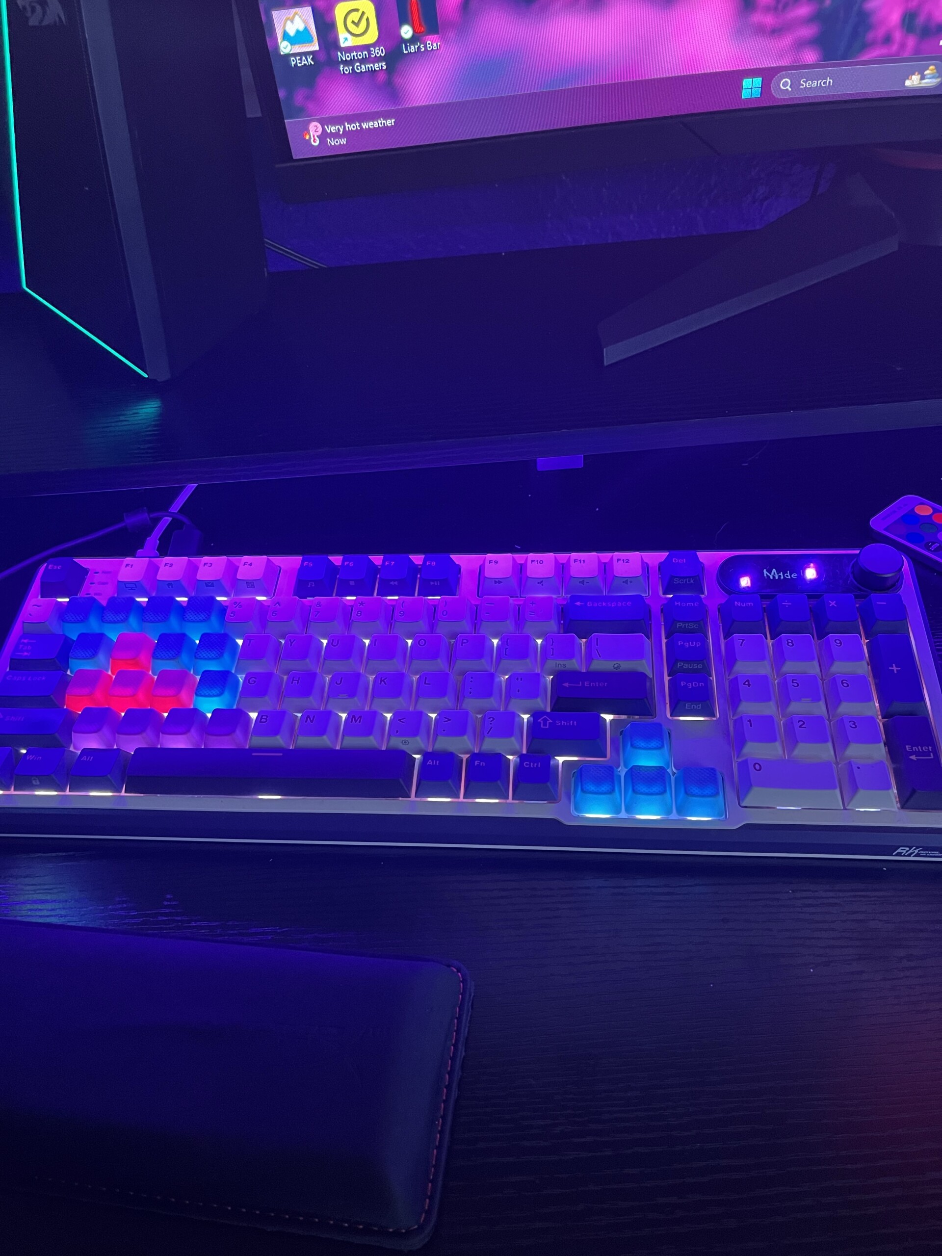 The King’s setup 👑